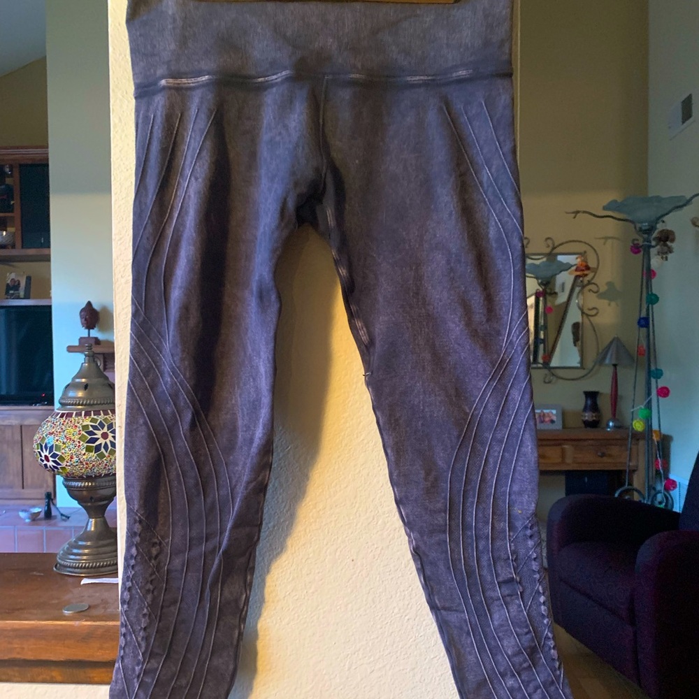 Distressed grey Womens leggings, size 6